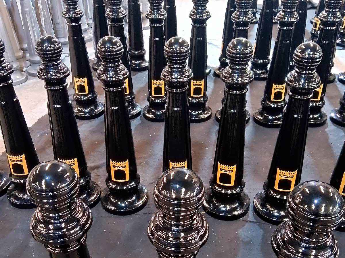 2000 Movable thread bollards for Kuwait Distributor